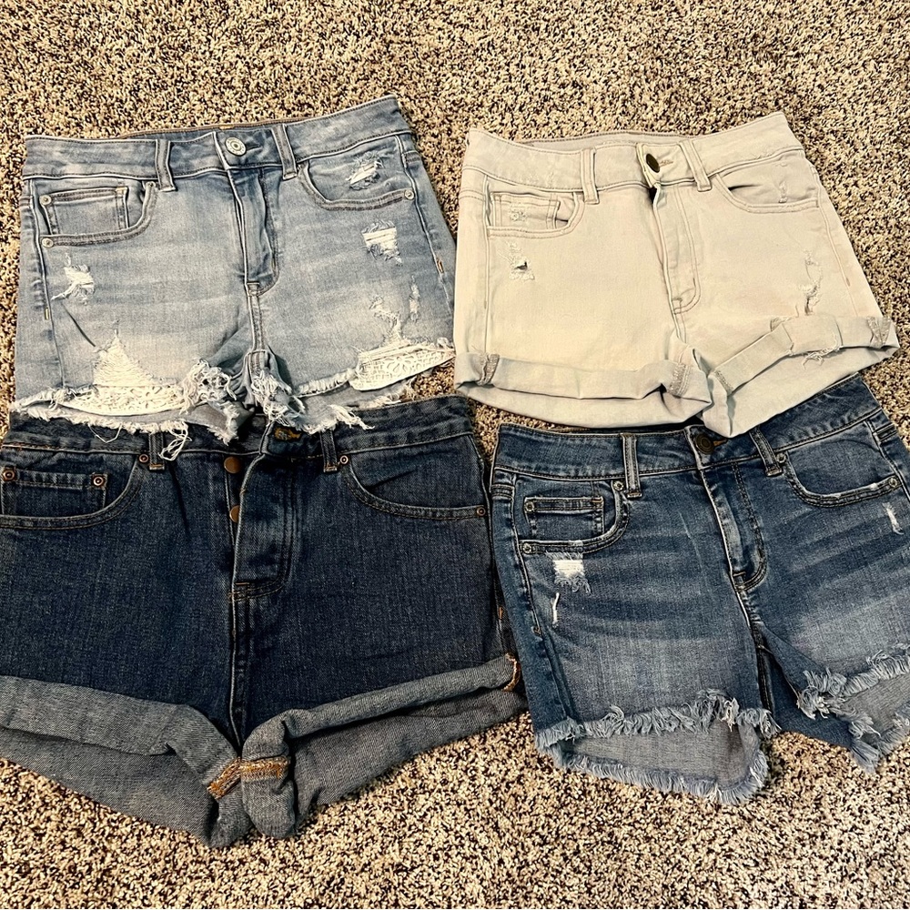 3 pr of American Eagle 1 pair of Forever 21